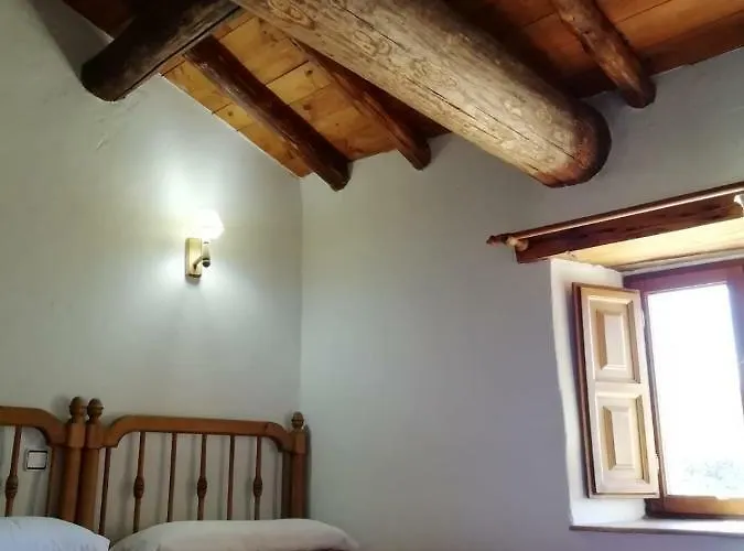 La Pontezuela Arriba * 나바레돈다 데 그레도스